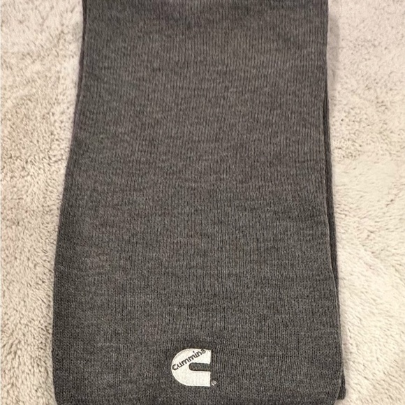 Cummins Gray Scarf - Picture 1 of 3